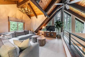 Smart TV, fireplace - Eclipse Luxury at Tahoe Park by Tahoe Getaways - Hot Tub w/ Fenced Yard & Steps to Private Beach (Tahoe City)