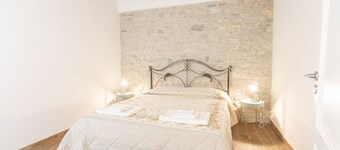 GuestHost - Erice's Lovely Apartment with Balcony and Terrace