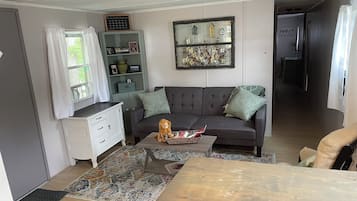 Una Smart TV, una chimenea