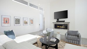 House (1 Bedroom) | Interior
