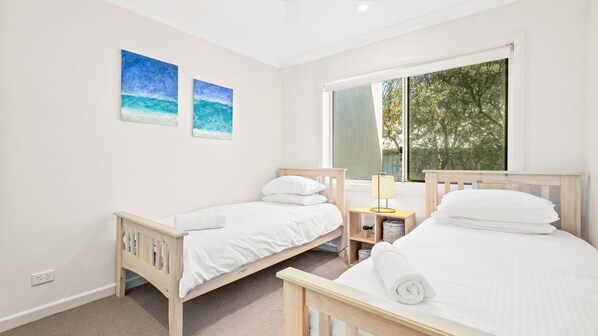 2 Schlafzimmer, Bügeleisen/Bügelbrett, Bettwäsche