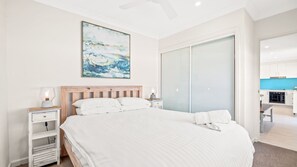 2 bedrooms, iron/ironing board, bed sheets