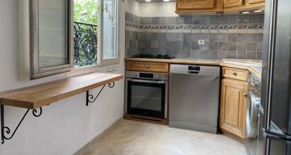 Belle maison avec jardin et grenier entre le Marché aux Puces et La Communale