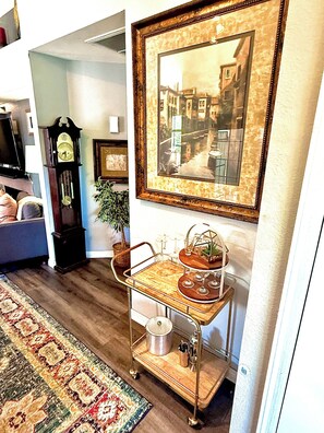 Interior - Cozy Cottage - 2 BD Energy Efficient Victorian Villa (Phoenix)