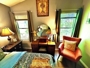 2 camere, una cassaforte in camera, una scrivania, ferro/asse da stiro