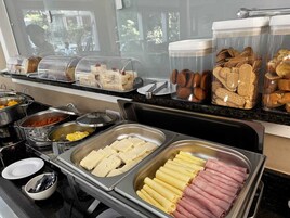 Desayuno buffet incluido todos los días 