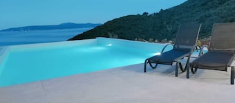 Villa Sea level (Kvarner - Medveja)