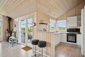 Refrigerador, horno, parrilla de estufa y lavavajillas 