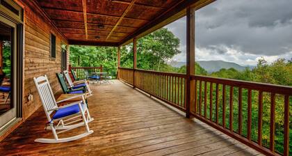 Peaceful View- 3 bed 3 bath home near Jonas Ridge. Pet friendly, mountain view, and a fire pit