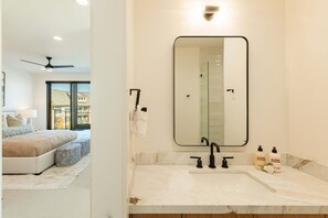 Shower, hair dryer, towels