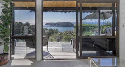 Hosts on the Coast Hahei Moana