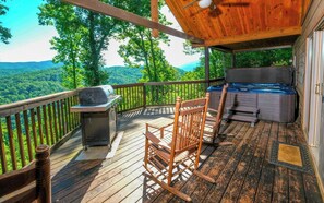 Terrace/patio - Riversong Retreat - Pet-friendly with fenced-in yard! (Sevierville)