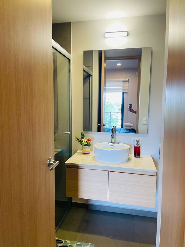 Hair dryer, towels, soap, shampoo