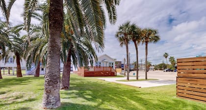 Old Town Port A , Pet Friendly, Golf Cart Access