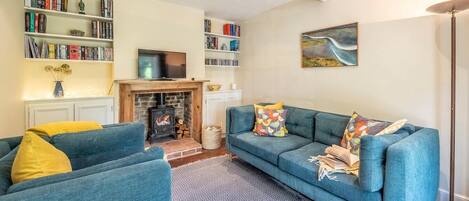 Télévision, cheminée