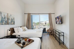 2 bedrooms, iron/ironing board, travel crib, free WiFi