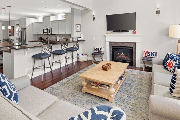 TV, fireplace, ping pong