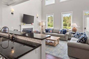 TV, peis og bordtennis