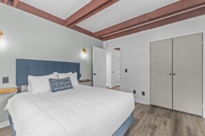 3 bedrooms, WiFi, bed sheets