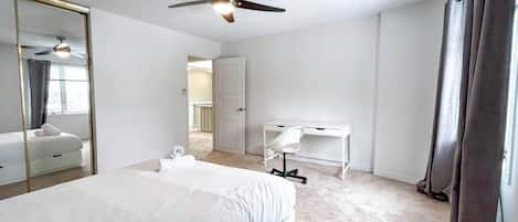 5 bedrooms, WiFi, bed sheets