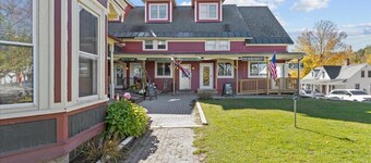 Renovated Historic Carriage House on Stowe Main Street, Walk to Everything