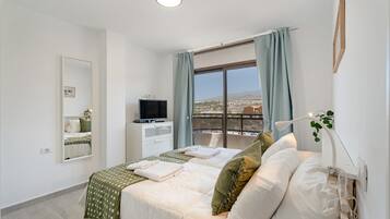 1 soverom, strykejern/-brett, wi-fi (inkludert) og sengetøy