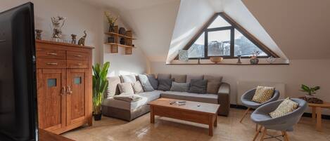 Una televisión, un reproductor de DVD