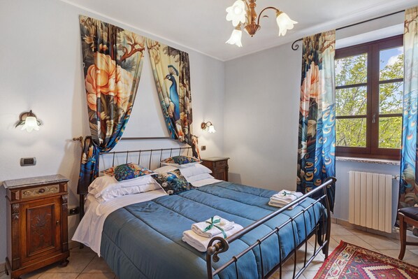 1 غرفة نوم ومكواة/لوح كي وواي فاي مجانًا وملاءات أسرّة