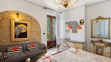 1 soverom, strykejern/-brett, wi-fi (inkludert) og sengetøy