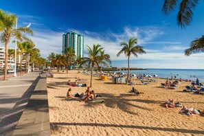 Beach - Rosa Reducto 2 (Arrecife)