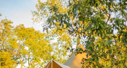 Glamping 'Hébergement Insolite En Tente' mit Privatem Garten