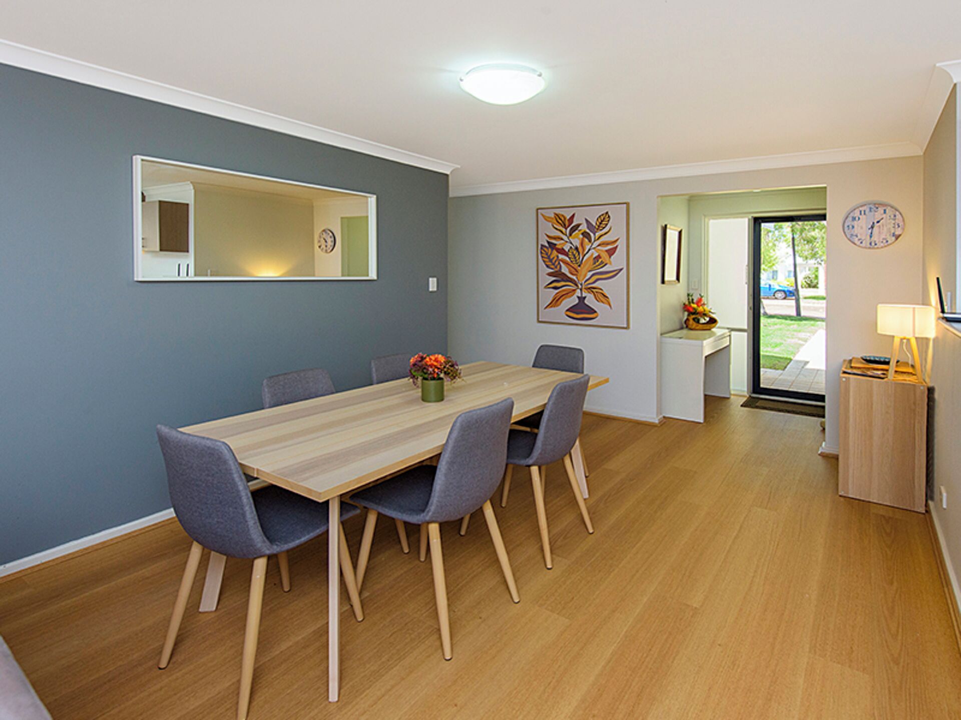 Comfort House, Multiple Beds, Non Smoking | Dining room