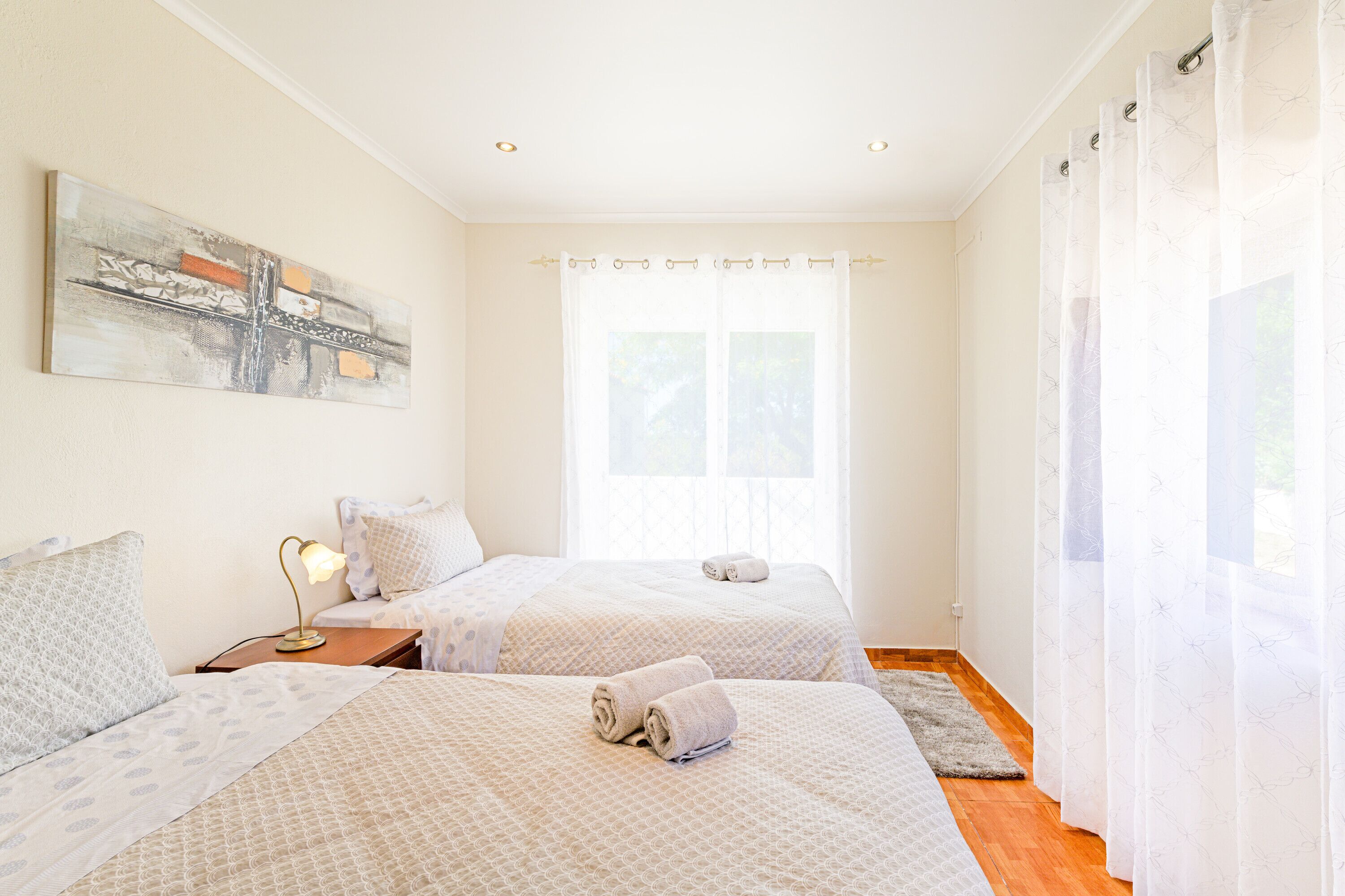 2 habitaciones, wifi gratis, ropa de cama y acceso para silla de ruedas 