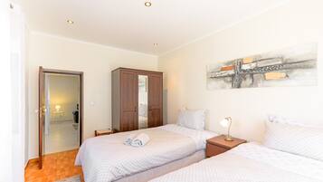 2 habitaciones, wifi gratis, ropa de cama y acceso para silla de ruedas