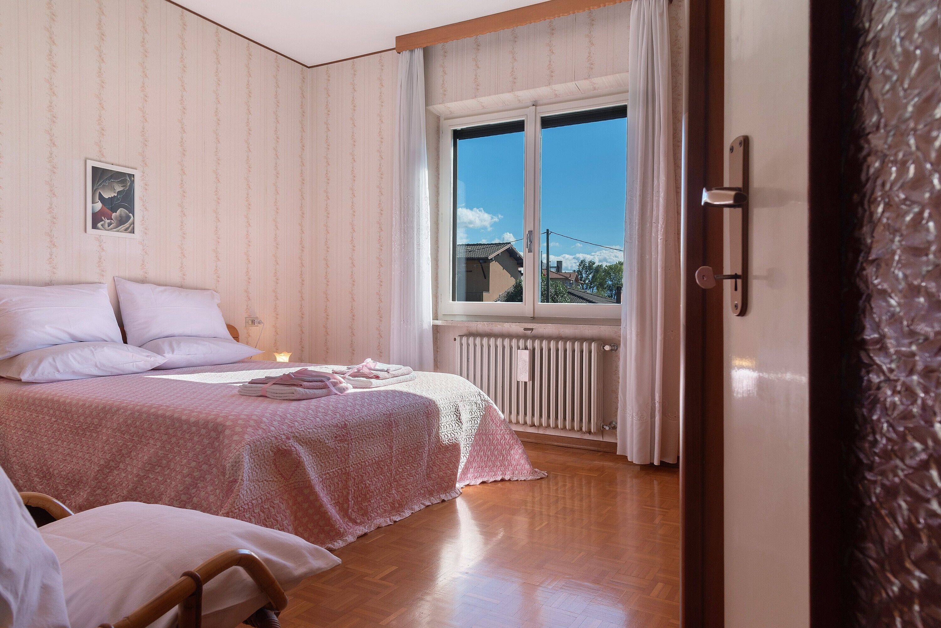 3 camere, ferro/asse da stiro, Wi-Fi gratuito, lenzuola