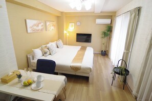 1 bedroom, desk, free WiFi, bed sheets