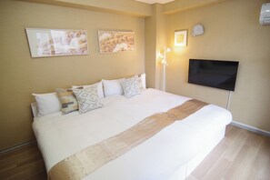 1 bedroom, desk, free WiFi, bed sheets
