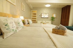 1 bedroom, desk, free WiFi, bed sheets