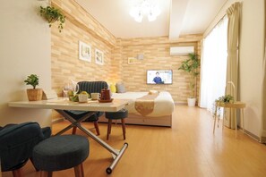 1 habitación, escritorio, wifi gratis y ropa de cama 