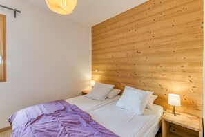 1 habitación, tabla de planchar con plancha y wifi gratis 