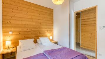 1 camera, ferro/asse da stiro, Wi-Fi gratuito