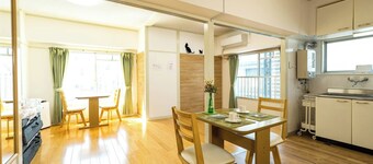 N401 Bustling Street Planetarium  / Kagoshima Kagoshima