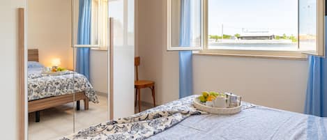 2 bedrooms, iron/ironing board, bed sheets