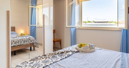 'Villetta Cara Mia, Costa Merlata' Apartment with Private Terrace, Garden & Air Conditioning