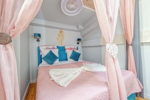 1 habitación, tabla de planchar con plancha, wifi gratis y ropa de cama 