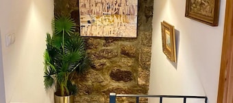 Holiday Home 'Casa Romã' with Mountain View, Private Terrace and Wi-Fi