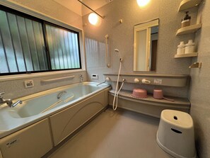 Hair dryer, towels - GardenView  / Yufu Ōita (Yufu)