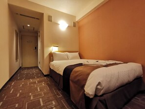 1 habitación, escritorio, tabla de planchar con plancha y wifi gratis 