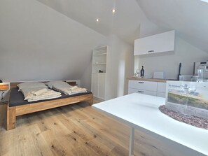1 bedroom, WiFi - Apartments Zur Bauerndiele " Lüttje Stuuv" - Das Ferienapartment "lüttje Stuuv" Heißt Sie Herzlich (Hage)
