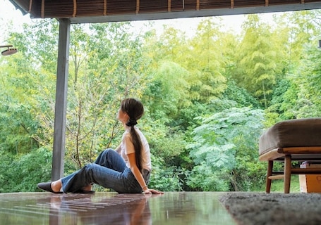 Property grounds. Mineyama Green Villa Enjoy a garden resort surrou - Mineyama Green Villa / Takamatsu Kagawa